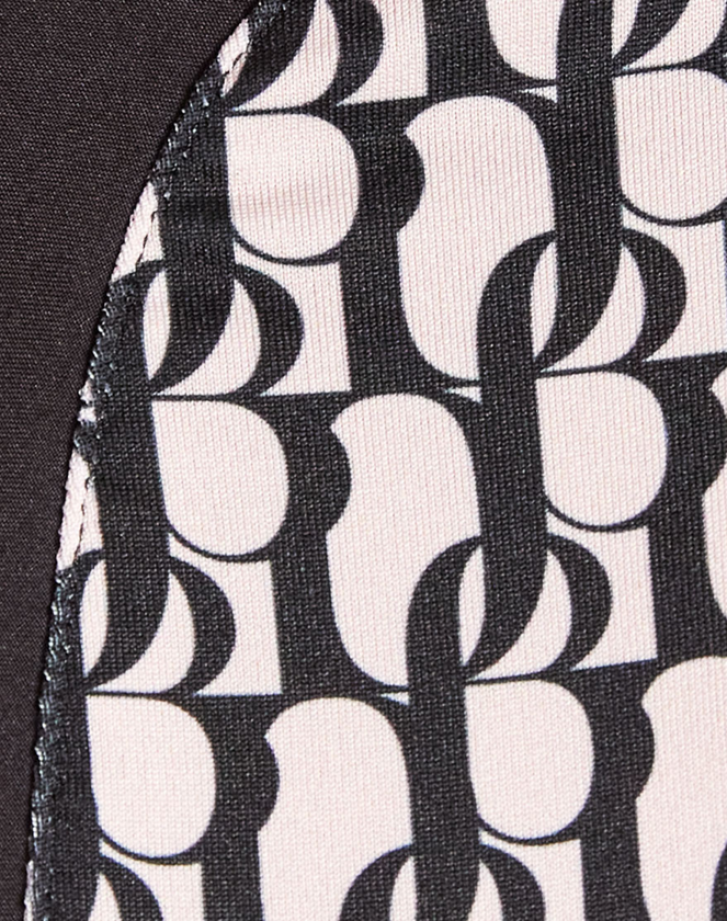 model_1_name wearing black bra - Image 5